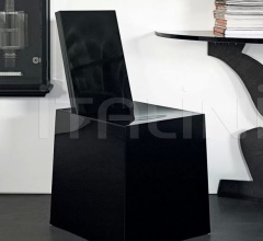 Стул Miss Less Стул Miss Less фабрика Kartell