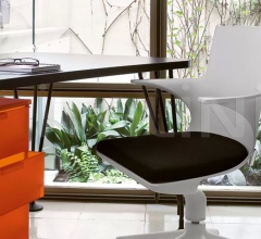 Итальянские Кресла офисные - Кресло Spoon Chair Итальянские Кресла офисные - Кресло Spoon Chair фабрика Kartell