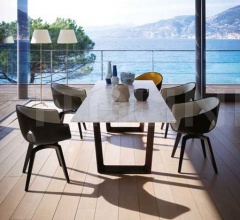 Стол обеденный Bolero Стол обеденный Bolero фабрика Poltrona Frau