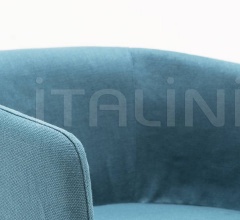 Стул с подлокотником Maja D Стул с подлокотником Maja D фабрика Living Divani