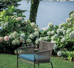 Итальянские Уличная мебель - Кресло HARP 368 lounge chair фабрика Roda