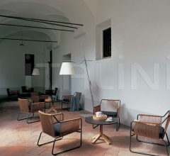 Итальянские Уличная мебель - Кресло HARP 368 lounge chair фабрика Roda