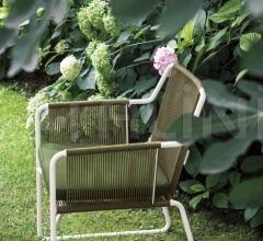 Итальянские Уличная мебель - Кресло HARP 768 lounge chair фабрика Roda