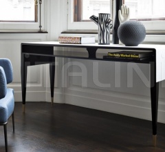 Кресло Canevin Chair Кресло Canevin Chair фабрика Rubelli Casa