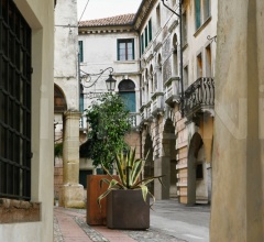 Кашпо CUBE Кашпо CUBE фабрика De Castelli