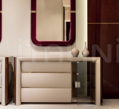 Настенное зеркало Madison Настенное зеркало Madison фабрика Turri