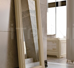 Настенное зеркало Numero Tre Настенное зеркало Numero Tre фабрика Turri