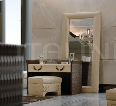 Настенное зеркало Numero Tre Настенное зеркало Numero Tre фабрика Turri