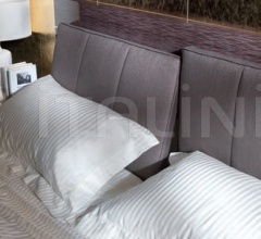 Итальянские Кровати - Кровать Genesis Upholstred Итальянские Кровати - Кровать Genesis Upholstred фабрика Turri