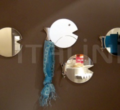 Настенное зеркало FISH Настенное зеркало FISH фабрика Pacini Cappellini