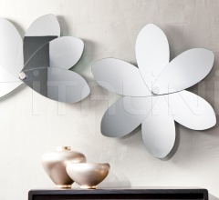 Настенное зеркало MARGHERITA Настенное зеркало MARGHERITA фабрика Pacini Cappellini