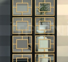 Шкаф ZOE ARMOIRE MIRROR & PLINTH BASE Шкаф ZOE ARMOIRE MIRROR & PLINTH BASE фабрика Isabella Costantini