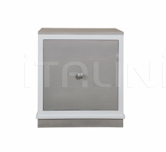 Тумбочка IPPOLITA NIGHSTAND Тумбочка IPPOLITA NIGHSTAND фабрика Isabella Costantini