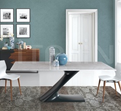 Стол обеденный Zeta фабрика Oliver B