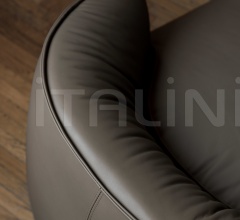 Кресло Brioni Кресло Brioni фабрика Kristalia