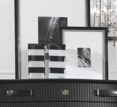 Ваза Duke Stripes Ваза Duke Stripes фабрика Gianfranco Ferre Home