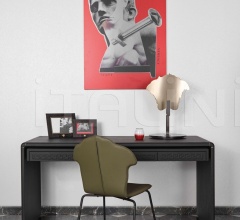 Настольная лампа Shadov Table Lamp фабрика Versace Home