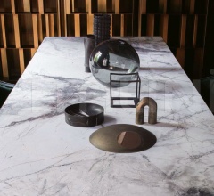 Стол обеденный Stealth Table Стол обеденный Stealth Table фабрика Henge