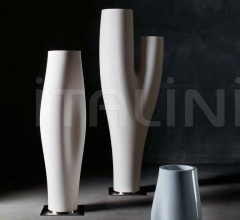 Кашпо Missed Tree фабрика Serralunga