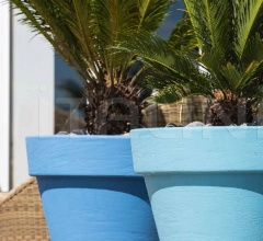 Кашпо Bordato Liscio Кашпо Bordato Liscio фабрика Serralunga