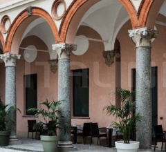 Кашпо Bordato Liscio Кашпо Bordato Liscio фабрика Serralunga