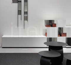 Настенное зеркало MIRROR LINES Настенное зеркало MIRROR LINES фабрика Mdf Italia