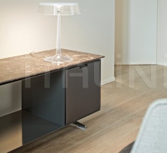 Настольная лампа Bon Jour Настольная лампа Bon Jour фабрика Flos