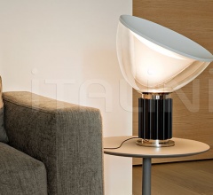 Итальянские Настольные светильники - Настольный светильник Taccia Small Итальянские Настольные светильники - Настольный светильник Taccia Small фабрика Flos