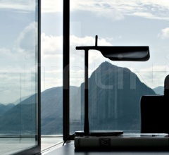 Итальянские Настольные светильники - Настольный светильник Tab T Итальянские Настольные светильники - Настольный светильник Tab T фабрика Flos