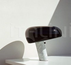 Итальянские Настольные светильники - Настольный светильник Snoopy Итальянские Настольные светильники - Настольный светильник Snoopy фабрика Flos