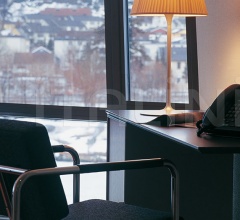 Итальянские Настольные светильники - Настольный светильник Romeo Soft T Итальянские Настольные светильники - Настольный светильник Romeo Soft T фабрика Flos