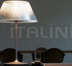 Итальянские Настольные светильники - Настольный светильник Romeo Moon T Итальянские Настольные светильники - Настольный светильник Romeo Moon T фабрика Flos