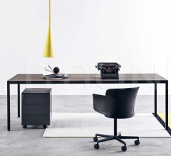 Итальянские Столы для конференц зала - Стол Helsinki office фабрика Desalto