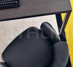 Итальянские Столы для конференц зала - Стол Helsinki office фабрика Desalto