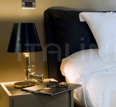 Итальянские Настольные светильники - Настольный светильник Guns - Bedside Gun Итальянские Настольные светильники - Настольный светильник Guns - Bedside Gun фабрика Flos