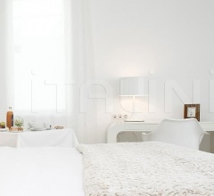 Итальянские Настольные светильники - Настольный светильник Spun Light T Итальянские Настольные светильники - Настольный светильник Spun Light T фабрика Flos