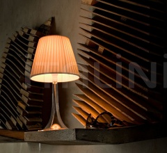 Итальянские Настольные светильники - Настольный светильник Miss K Итальянские Настольные светильники - Настольный светильник Miss K фабрика Flos