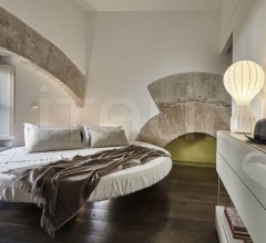 Итальянские Кровати - Кровать Fluttua Round Bed Итальянские Кровати - Кровать Fluttua Round Bed фабрика Lago