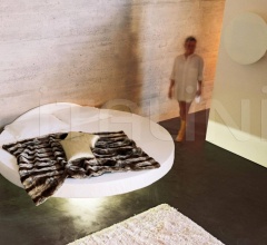 Итальянские Кровати - Кровать Fluttua Round Bed Итальянские Кровати - Кровать Fluttua Round Bed фабрика Lago