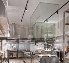 Итальянские Потолочные светильники - Потолочный светильник UT Spot Итальянские Потолочные светильники - Потолочный светильник UT Spot фабрика Flos