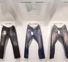 Итальянские Потолочные светильники - Потолочный светильник Pure Spot Итальянские Потолочные светильники - Потолочный светильник Pure Spot фабрика Flos