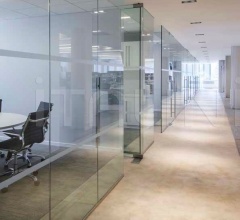 Итальянские Потолочные светильники - Потолочный светильник Compass Box Итальянские Потолочные светильники - Потолочный светильник Compass Box фабрика Flos