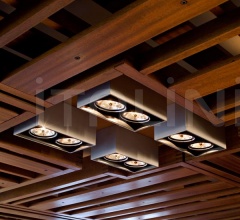 Итальянские Потолочные светильники - Потолочный светильник Compass Box Итальянские Потолочные светильники - Потолочный светильник Compass Box фабрика Flos