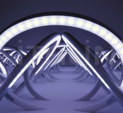 Настенный светильник Wall Piercing Настенный светильник Wall Piercing фабрика Flos