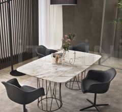 Стул Chia фабрика Giulio Marelli