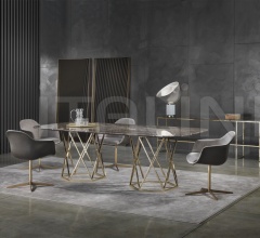 Стол обеденный Tatlin фабрика Giulio Marelli