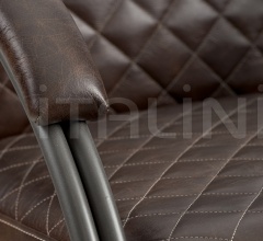 Кресло DB005991 Кресло DB005991 фабрика Dialma Brown