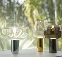 Итальянские Настольные светильники - Настольный светильник Aella T Итальянские Настольные светильники - Настольный светильник Aella T фабрика Leucos