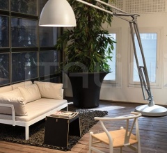 Итальянские Напольные светильники - Напольный светильник The Great Jj Tr Итальянские Напольные светильники - Напольный светильник The Great Jj Tr фабрика Leucos