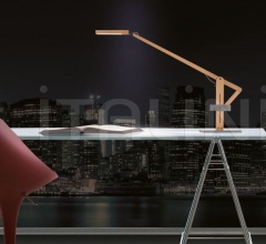 Итальянские Настольные светильники - Настольная лампа Leva Evo T Итальянские Настольные светильники - Настольная лампа Leva Evo T фабрика Leucos